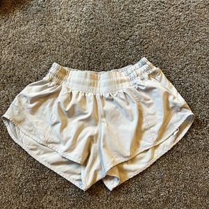 lavender hotty hots 2.5 size 4